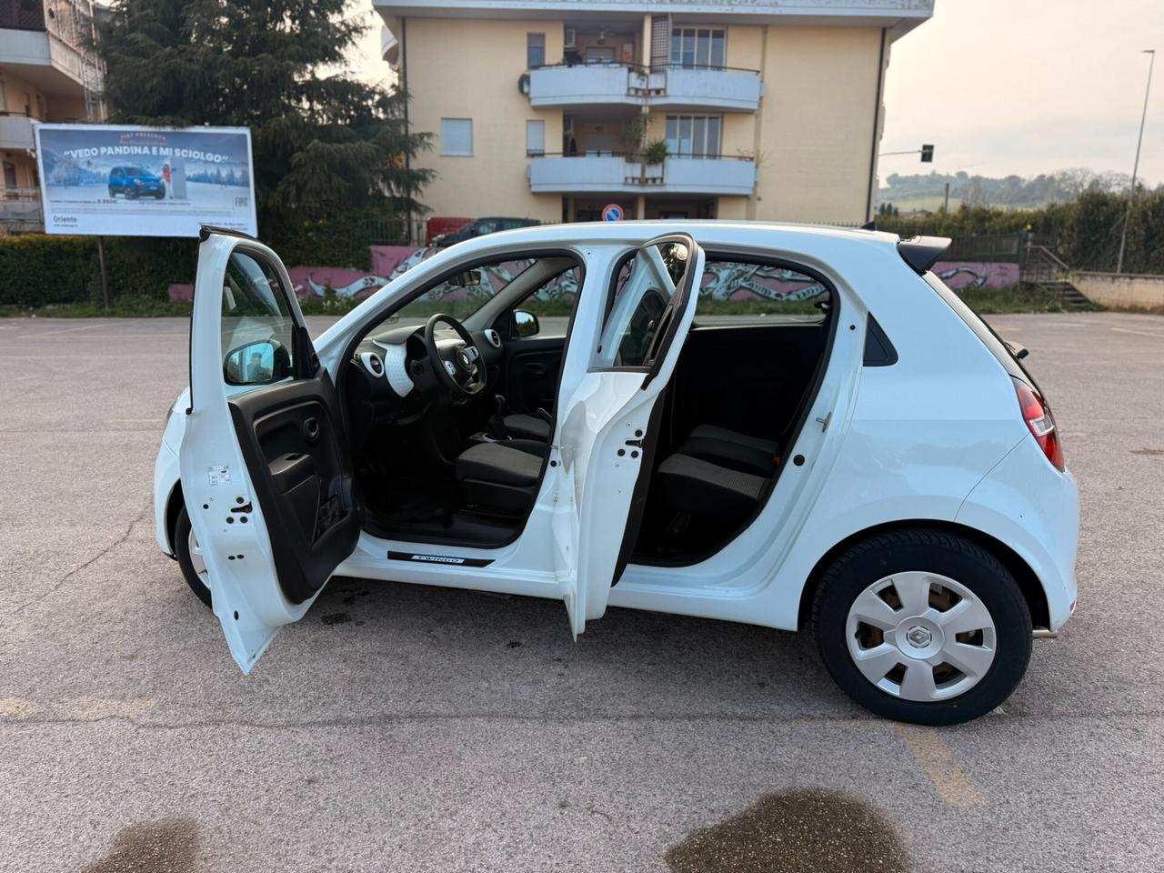 Renault Twingo 2016 GARAZIA 12 MESI