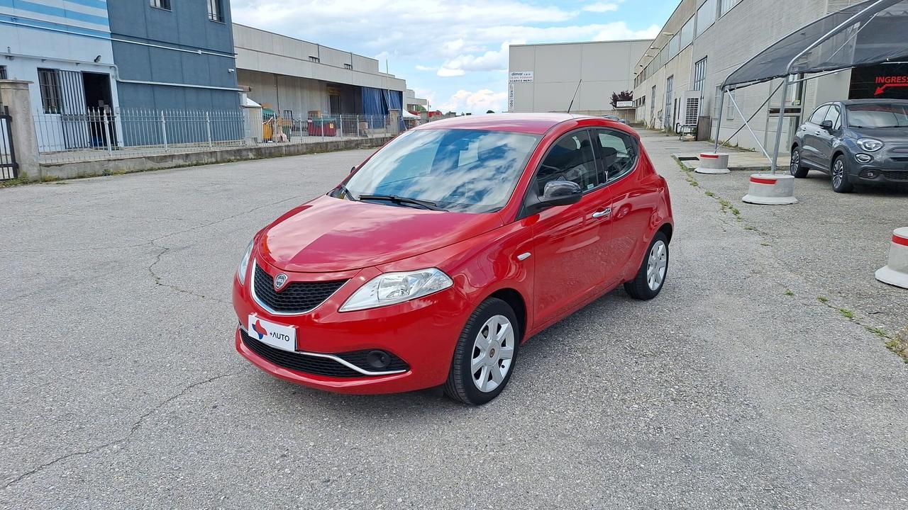 Lancia Ypsilon 1.2 69 CV 5 porte Gold
