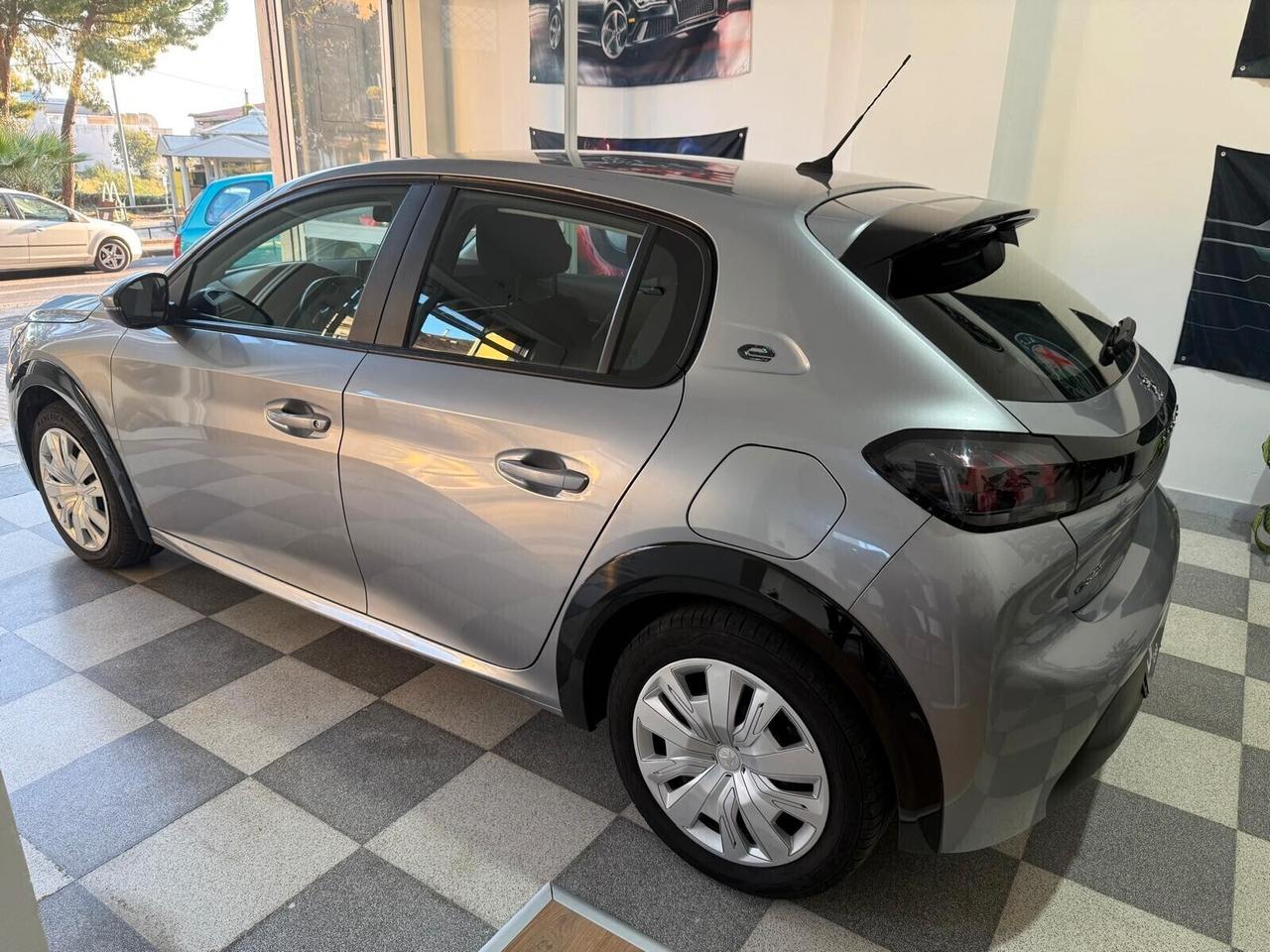 Peugeot 208 Active