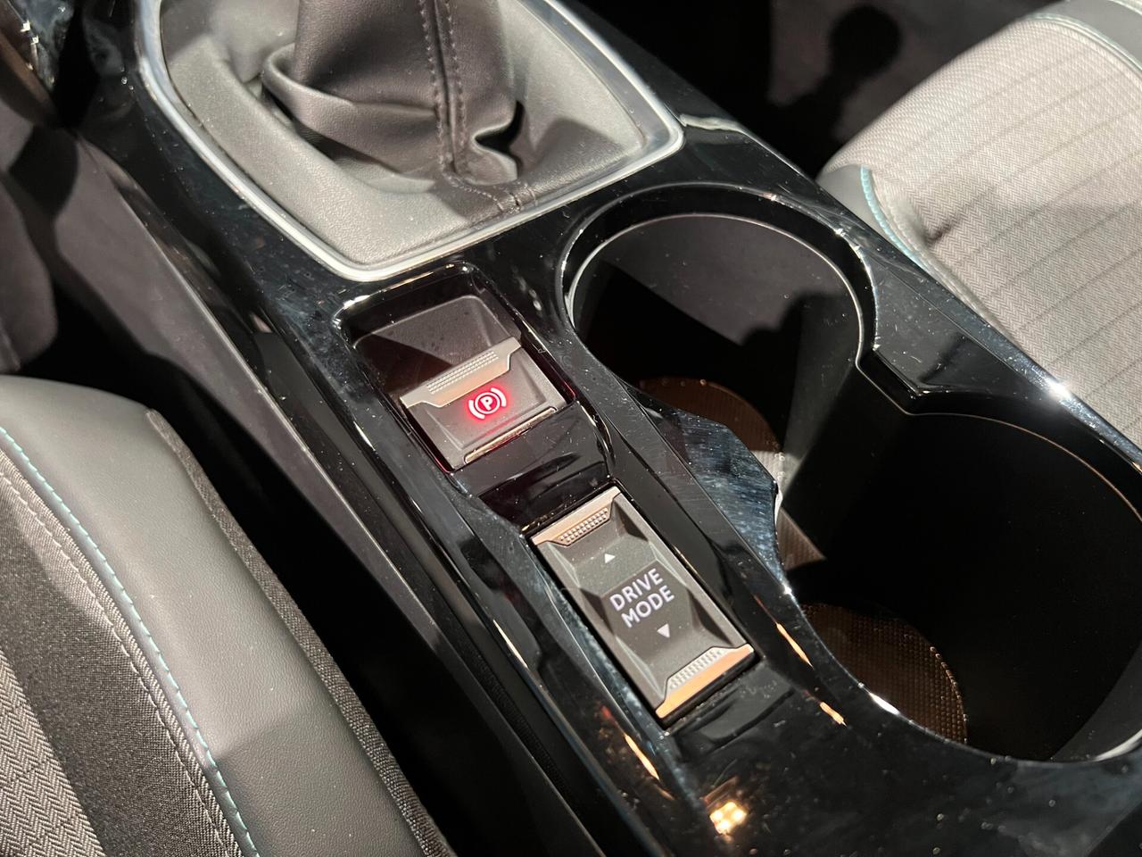 Peugeot 208 PureTech 100 Stop&Start 5p. Allure