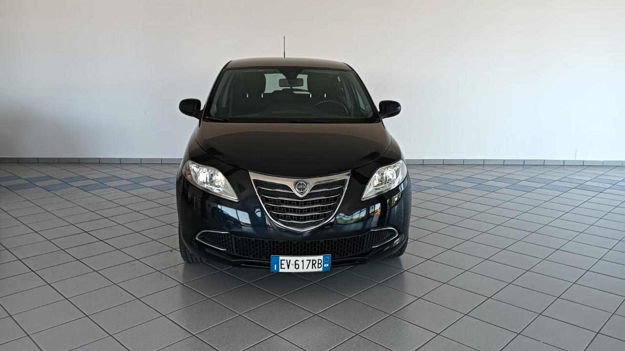 Lancia Ypsilon 1.2 69 CV 5 porte Platinum