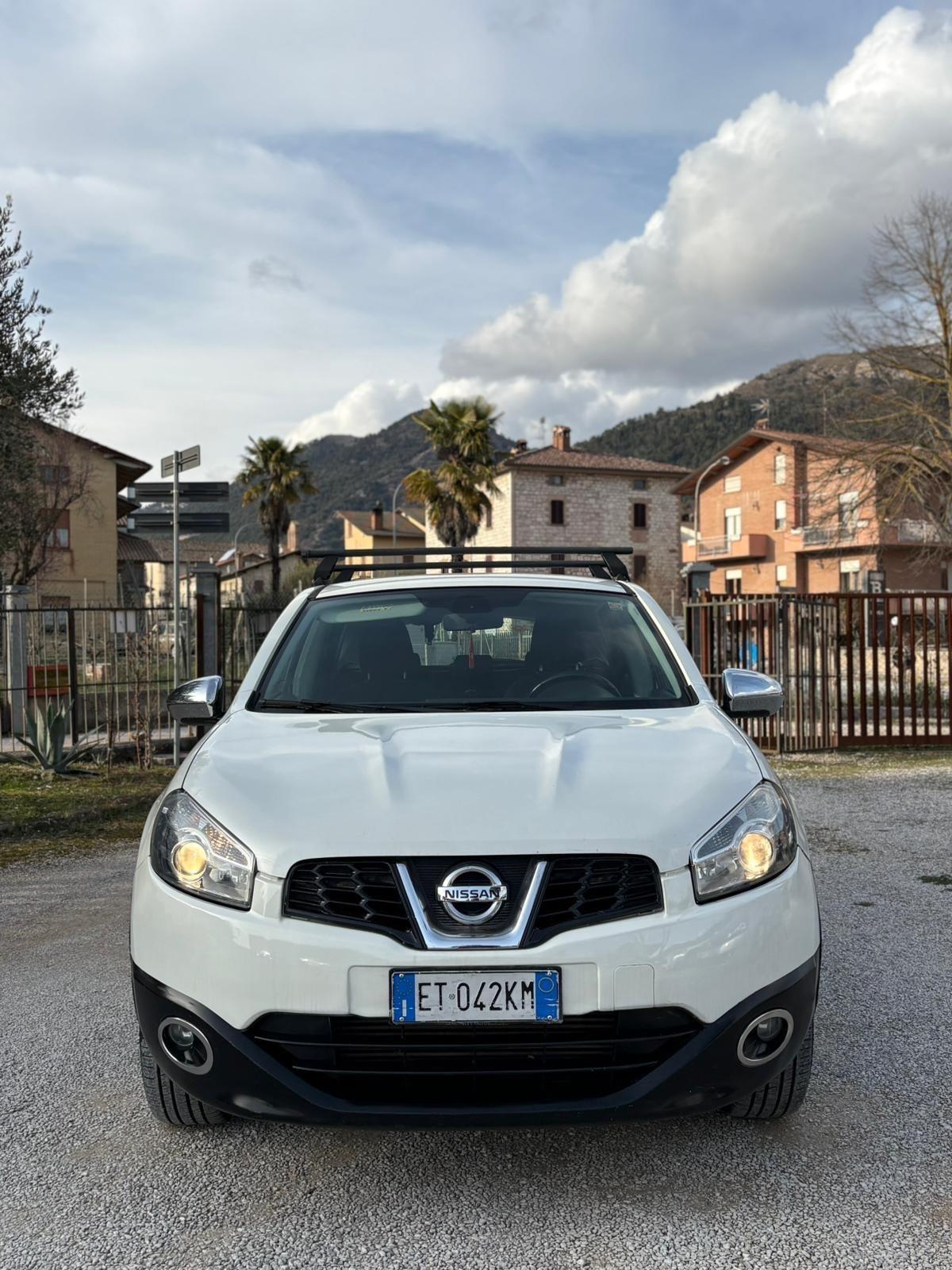 Nissan Qashqai 1.5 dCi PERFETTA SI NEOPATENTATI