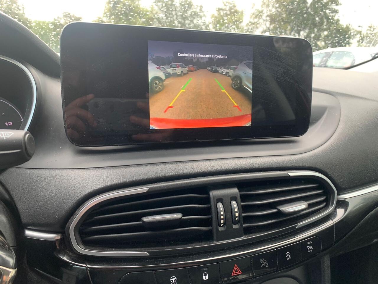 Fiat Tipo 1.0 5 porte Cross