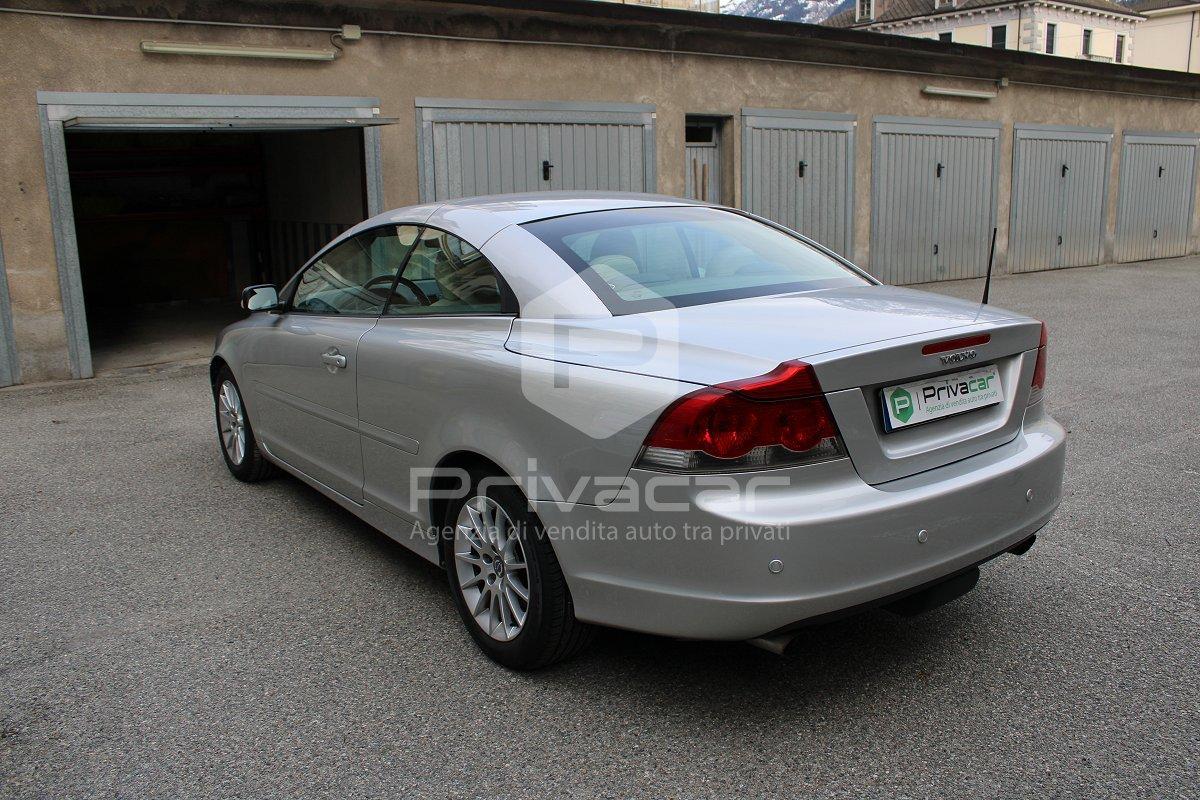 VOLVO C70 2.5 turbo 20V T5 Momentum