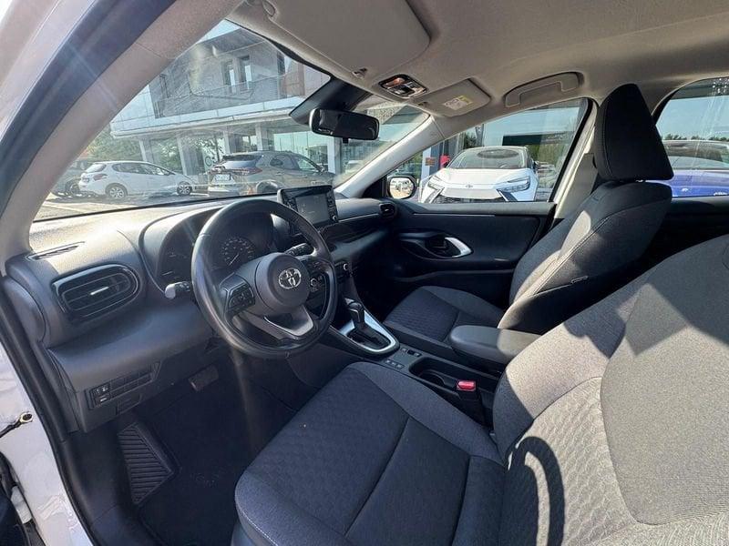 Toyota Yaris Hybrid Active MY22