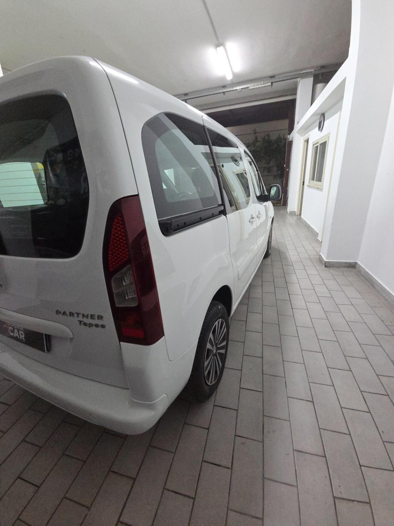 Peugeot Partner Tepee Mix 1.6 8V HDi 92 FAP Active