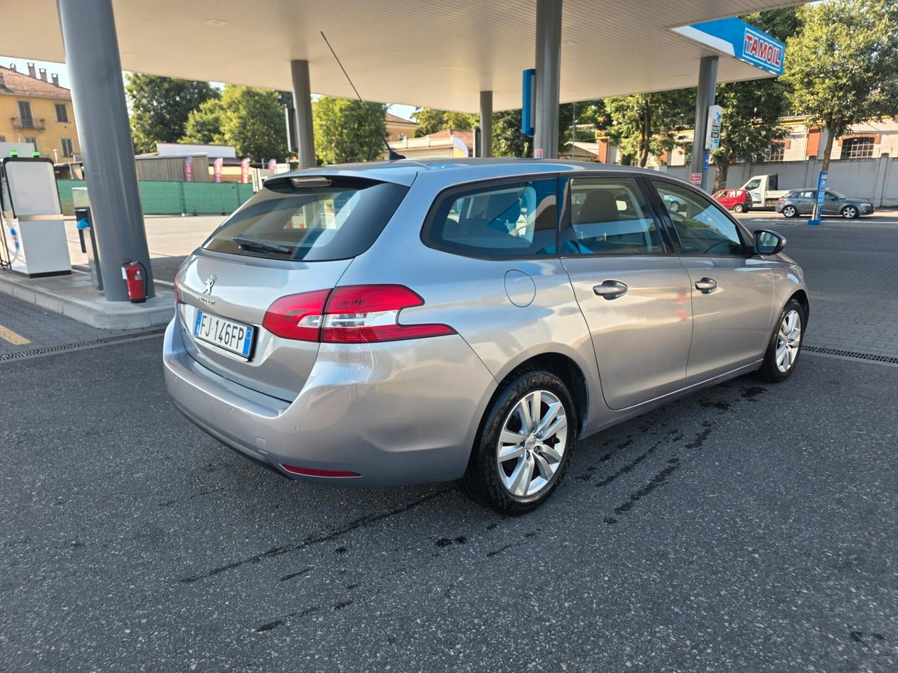 Peugeot 308 BlueHDi 120 S&S SW Business