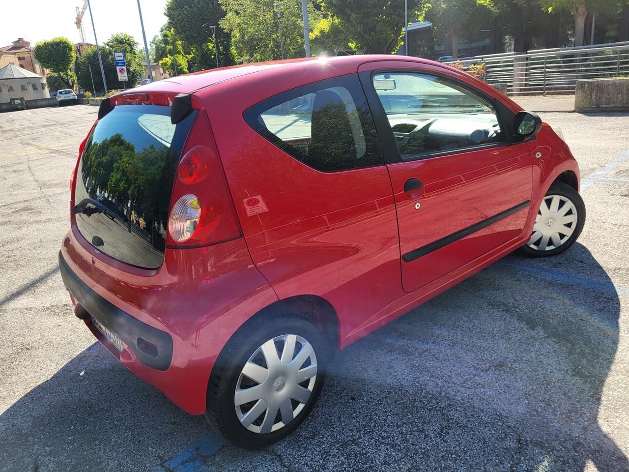 PEUGEOT 107 1,0-UNICA PROPRIETARIA