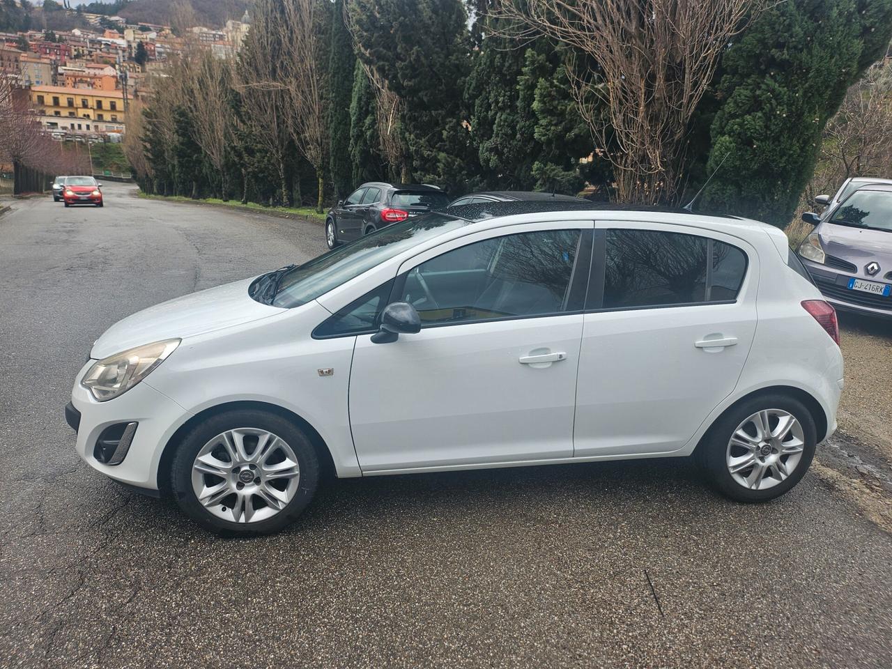 Opel Corsa 1.2 5 porte B-color 2012