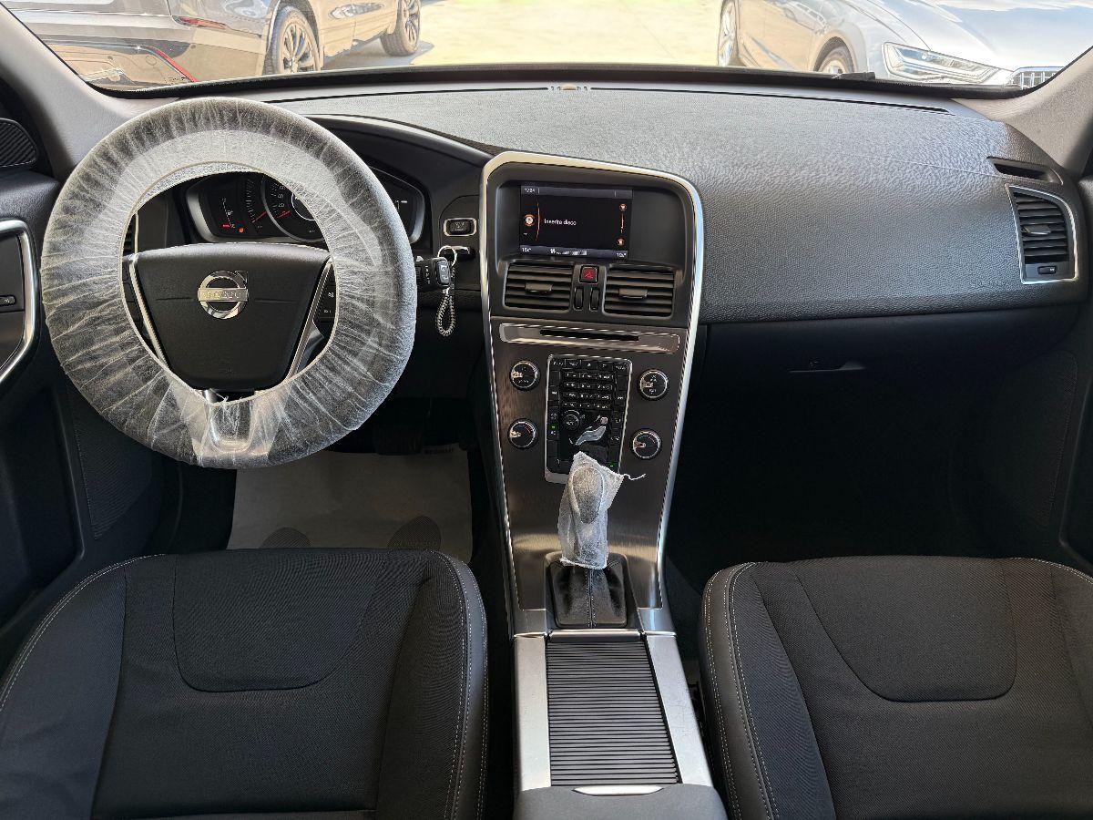 VOLVO - XC60 2.0 d3 Business 136cv geartronic