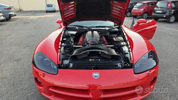 Dodge Viper SRT 10 2004