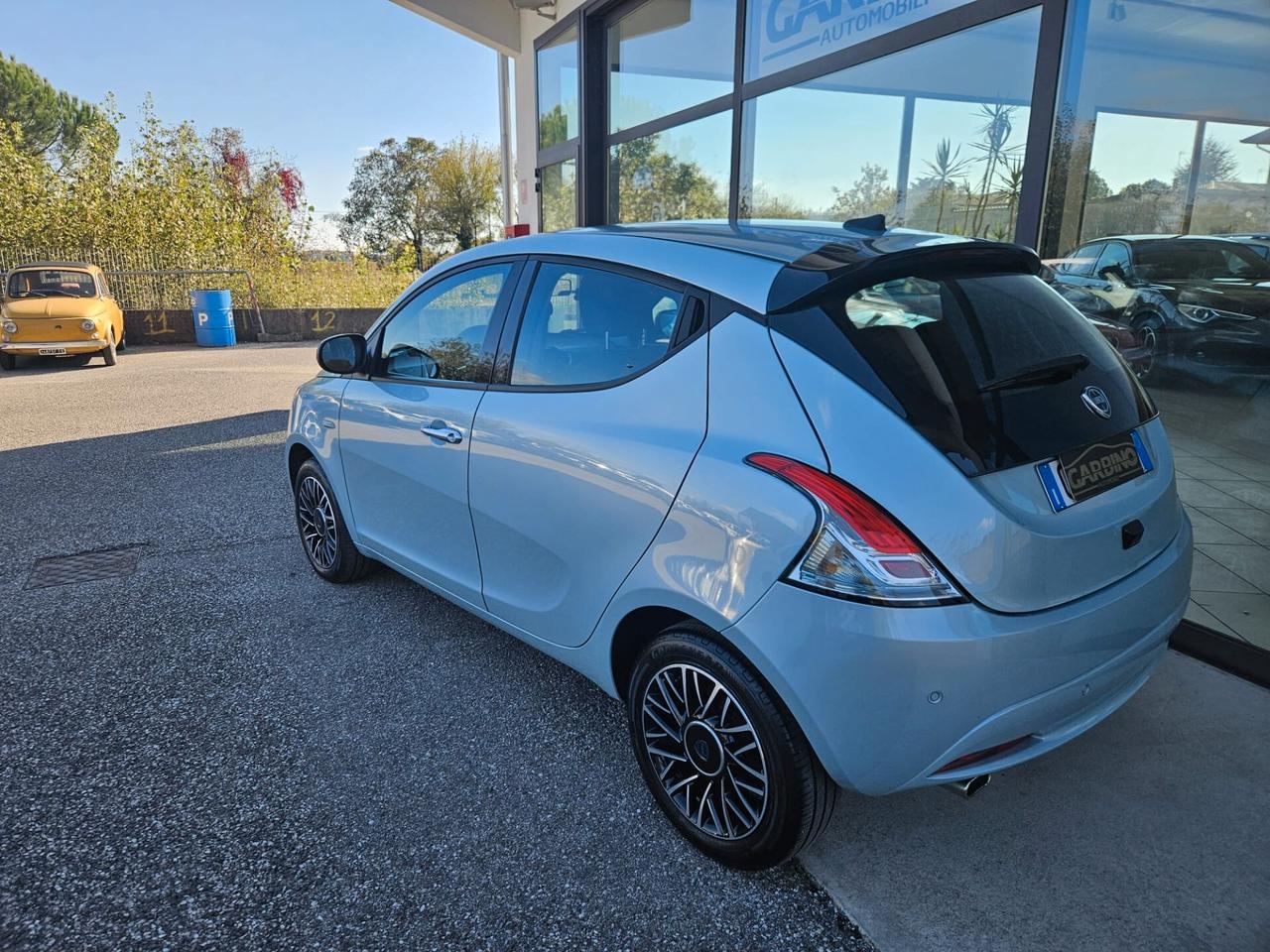 Lancia Ypsilon 1.0 FireFly 5 porte Hybrid Platino ** 13900 KM**