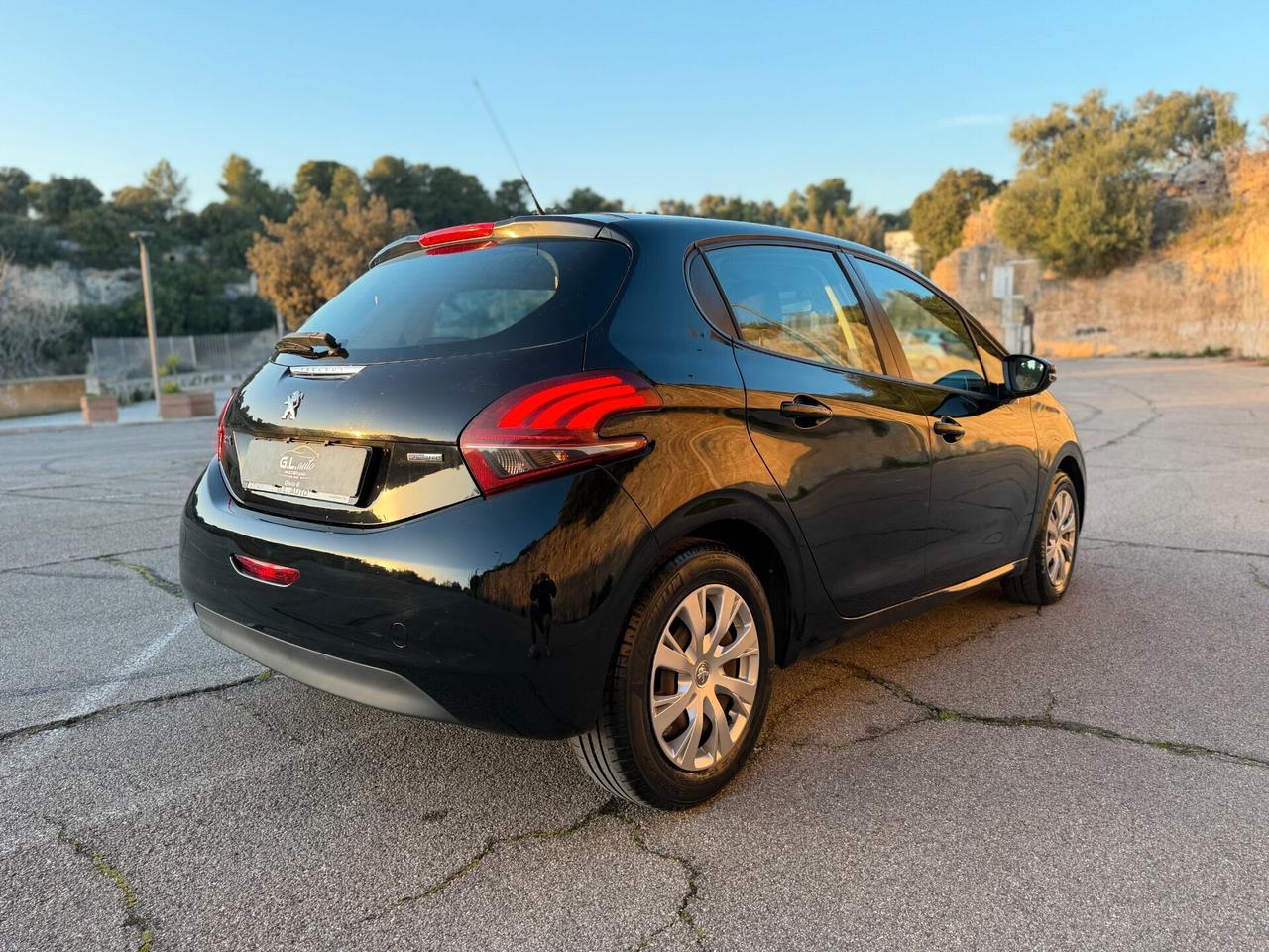 Peugeot 208 Active/1.0 68 CV/MOTORE REVISIONATO