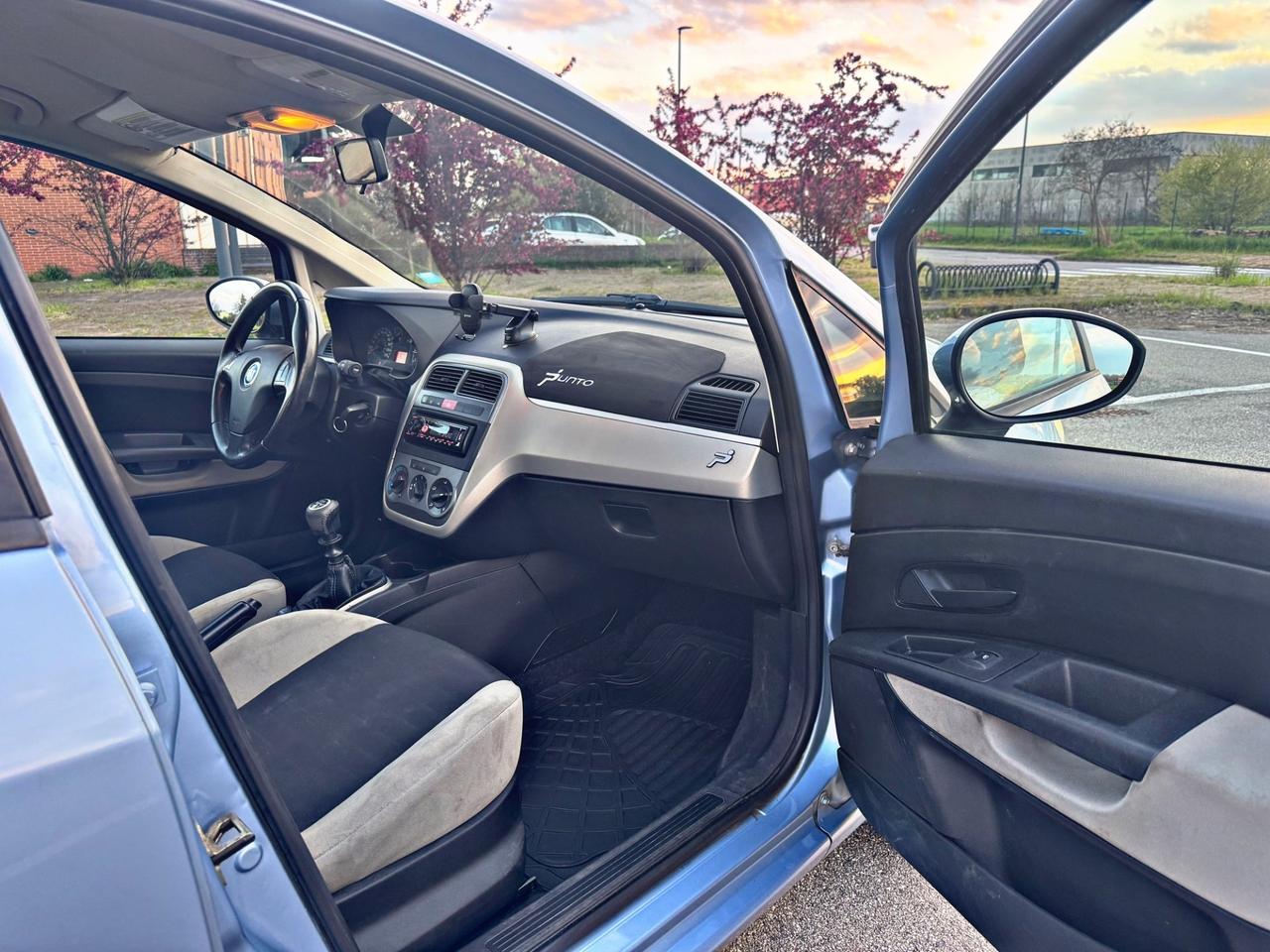 Fiat Grande Punto 1.4 Starjet 16V 5 porte Dynamic