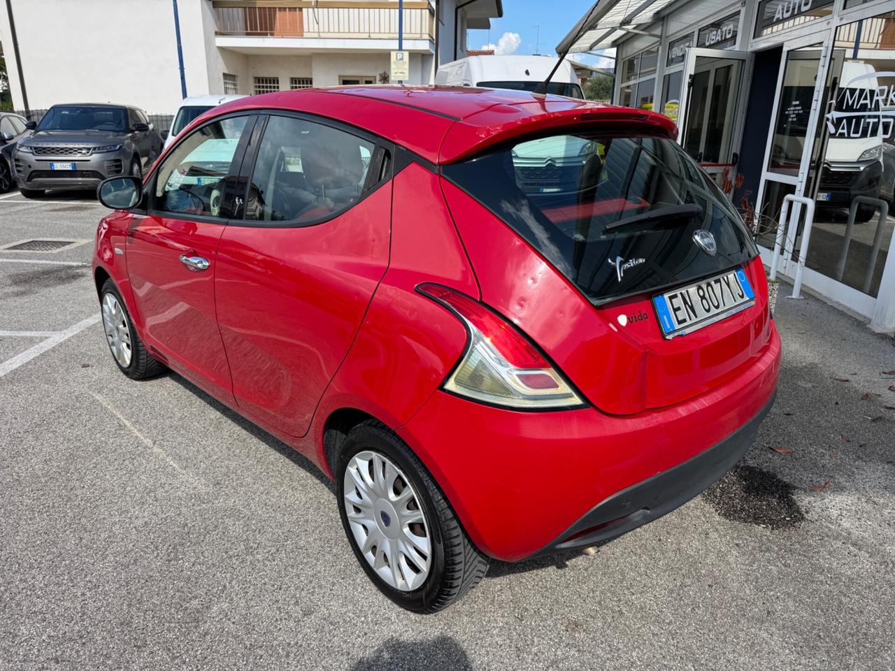 Lancia Ypsilon 1.2 69 CV 5 porte S&S Silver