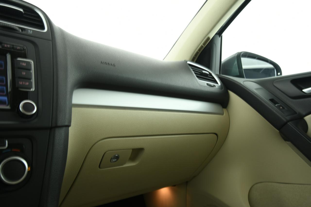 VOLKSWAGEN Golf 5p 2.0 tdi Highline 140cv dsg X COMMERCIANTI+BLUETOOTH