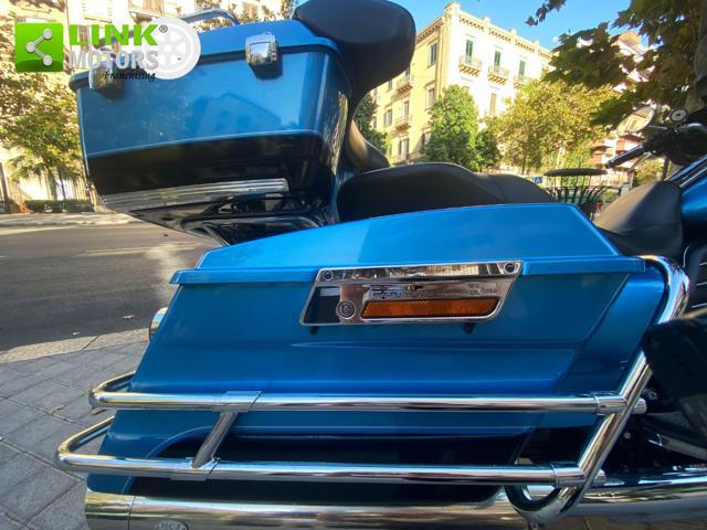 HARLEY-DAVIDSON FLHTC Electra Glide Classic Standard