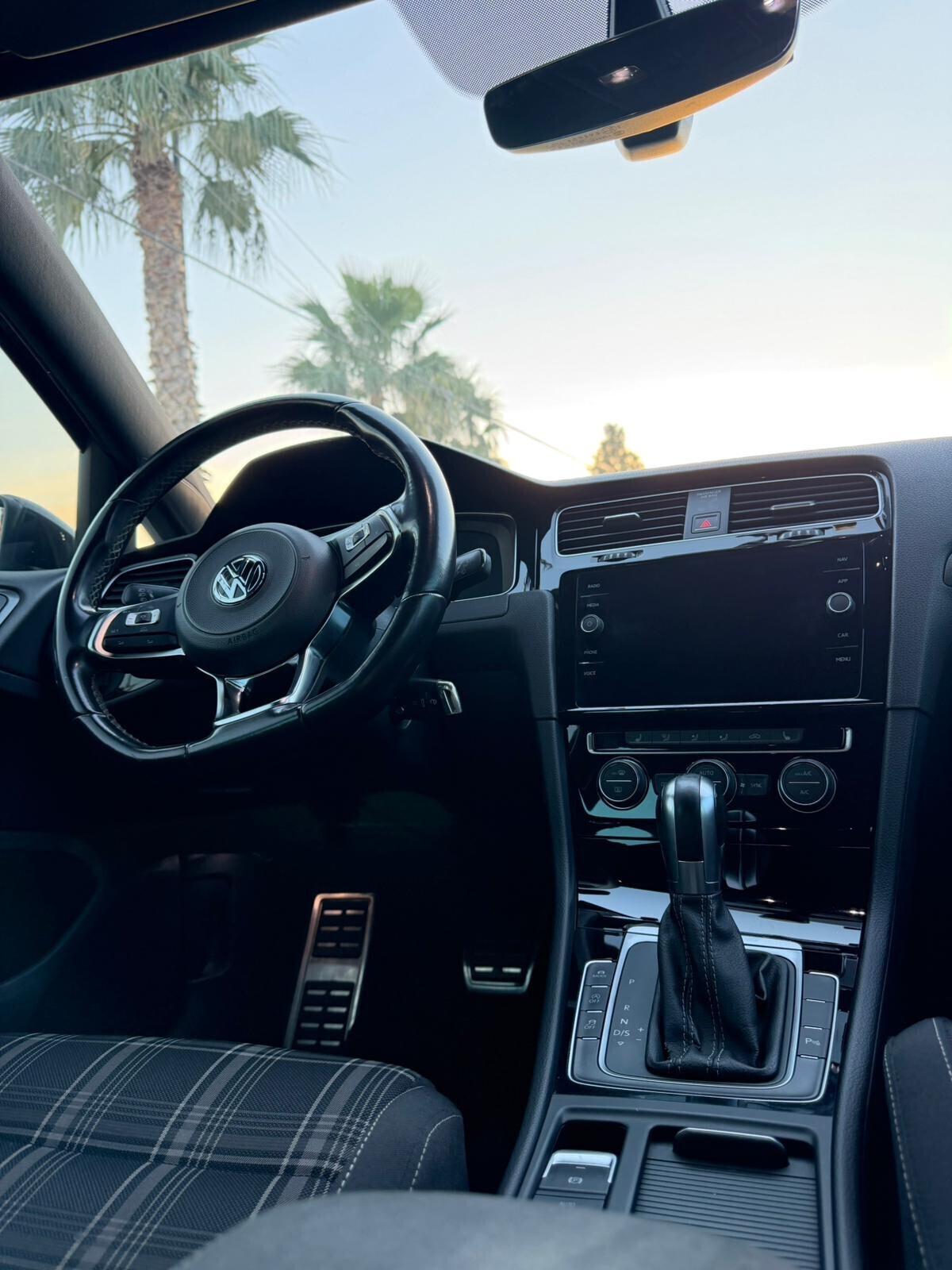 Volkswagen Golf GTD 2.0 TDI DSG 5p. BlueMotion Technology