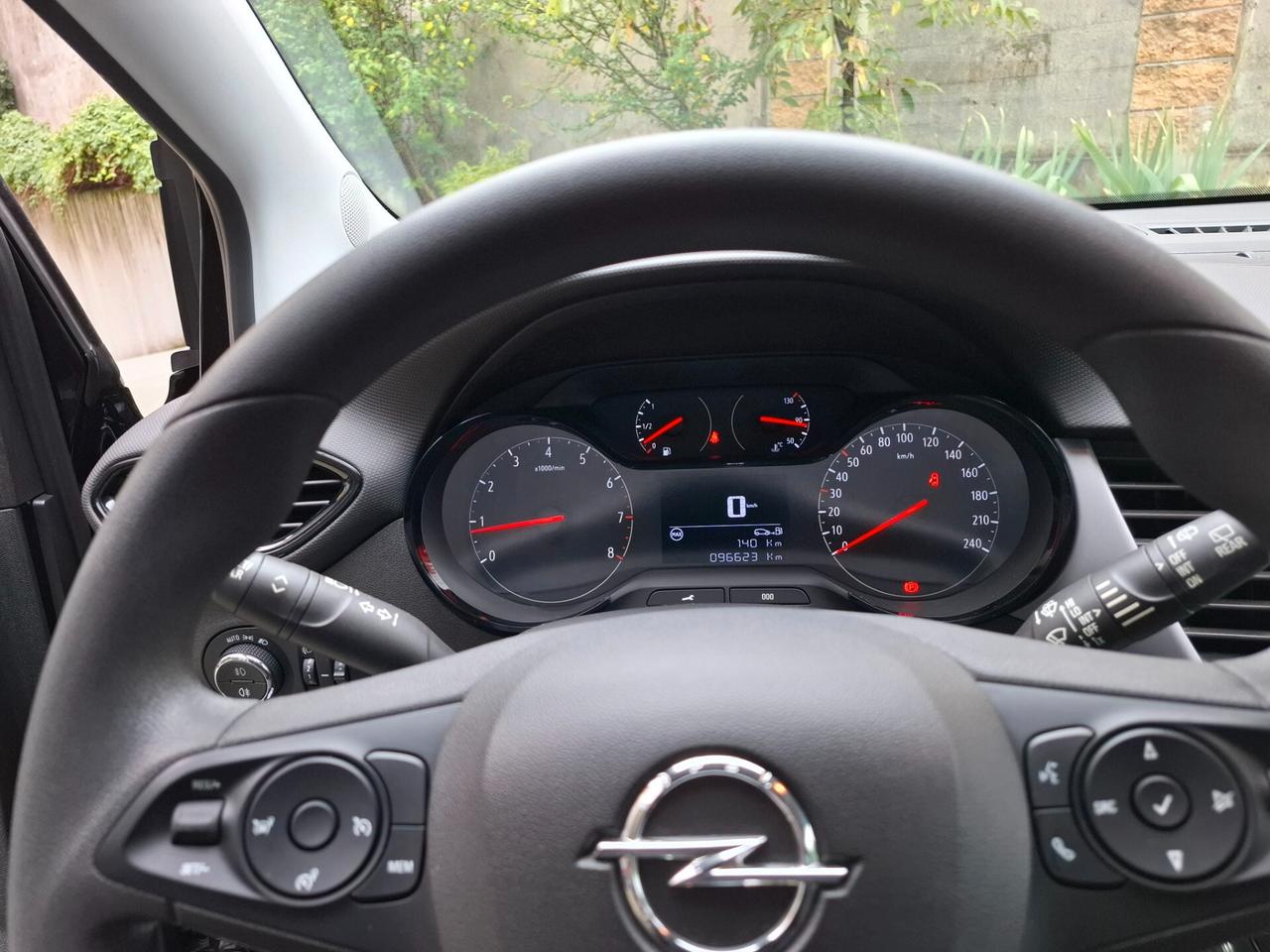 Opel Crossland X 1.2cc Advance