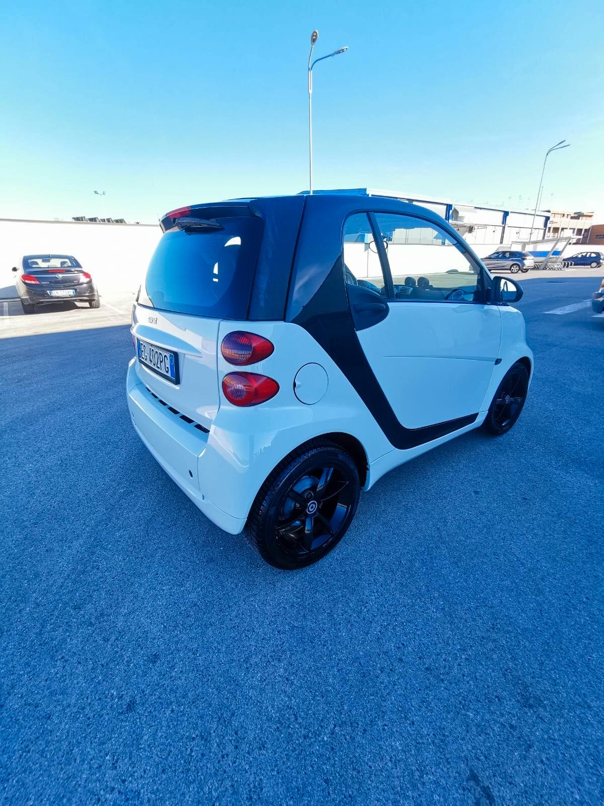 Smart ForTwo 800 40 kW coupé passion cdi