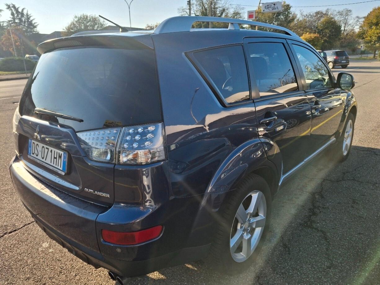 Mitsubishi Outlander 2.0 DI-D Intense DPF