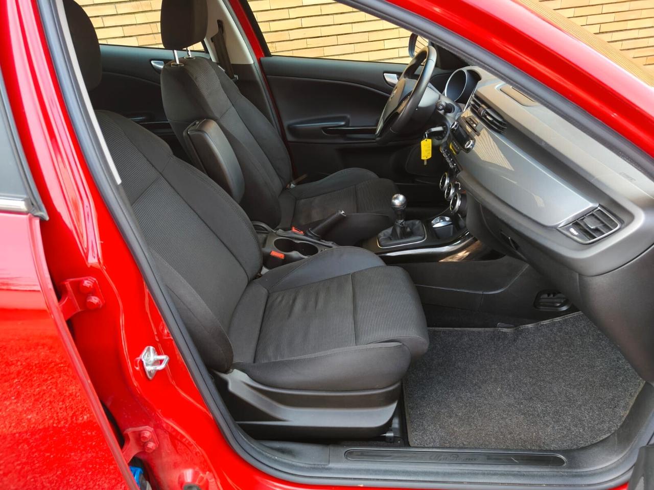 Alfa Romeo Giulietta 1.6 JTDm-2 105 CV Distinctive