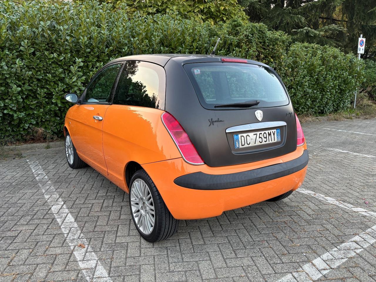 Lancia Ypsilon 1.3 Multijet 16V Momo Design