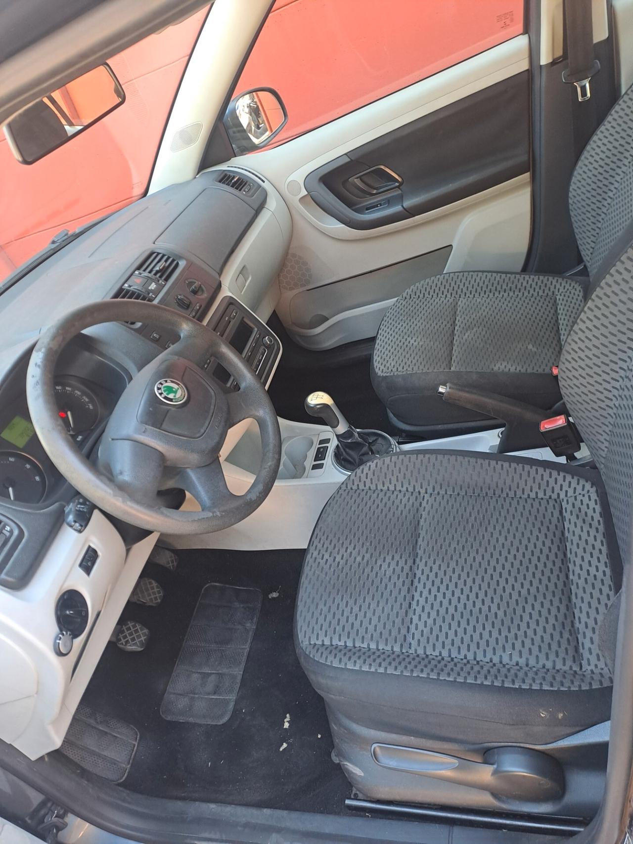 Toyota Corolla Verso 1.6 16V MY'08