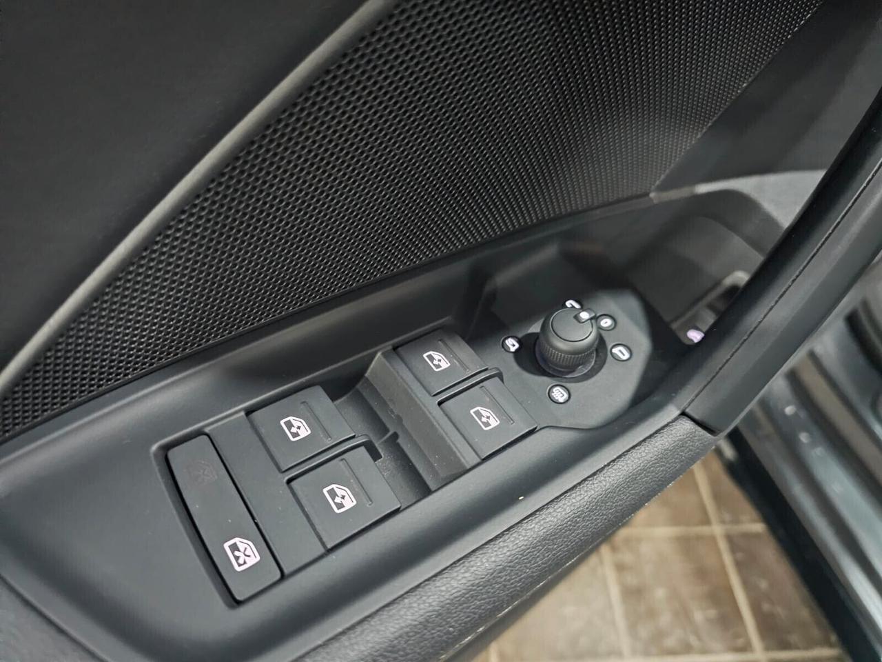 NUOVA AUDI A3 SPORTBACK S-LINE 35 TDI 150CV S-TRONIC IDENTITY BLACK