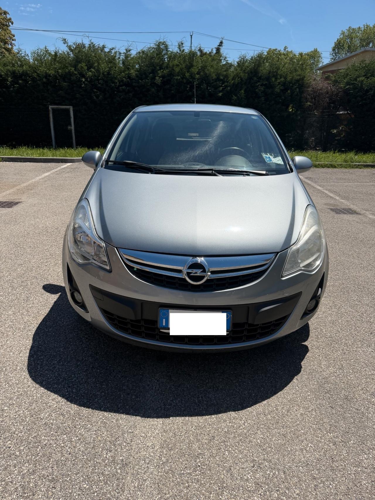 Opel Corsa 1.2 Gpl - NEOPATENTATI - 12 MESI DI GARANZIA -