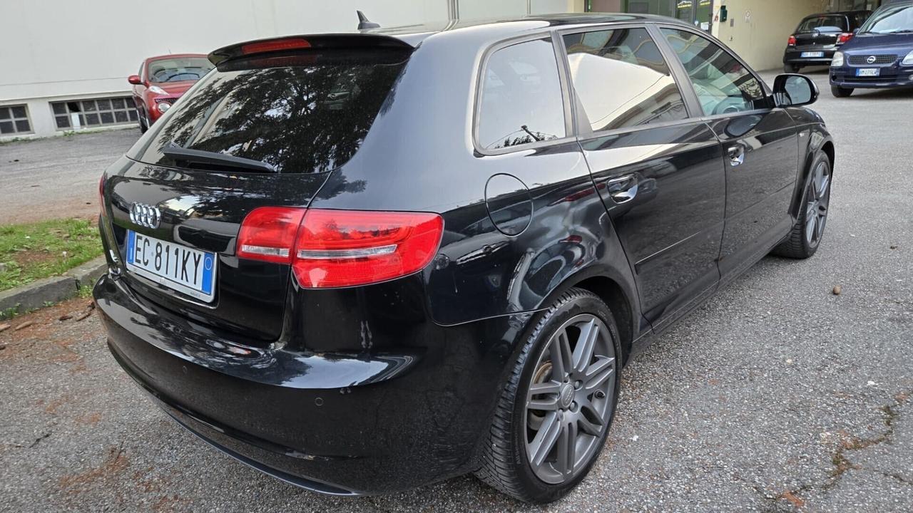 Audi A3 SPB 1.6 TDI 105 CV x Neopatentati