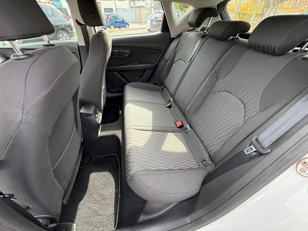 SEAT LEON STYLE 5PORTE 1.6TDI 105CV S&S