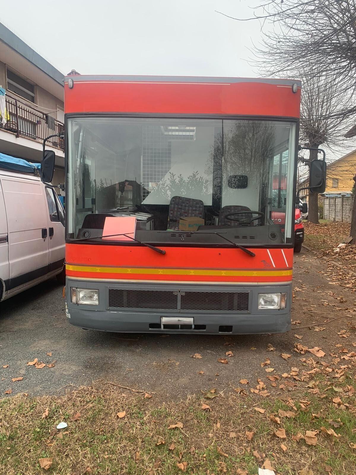 FOOD TRUCK