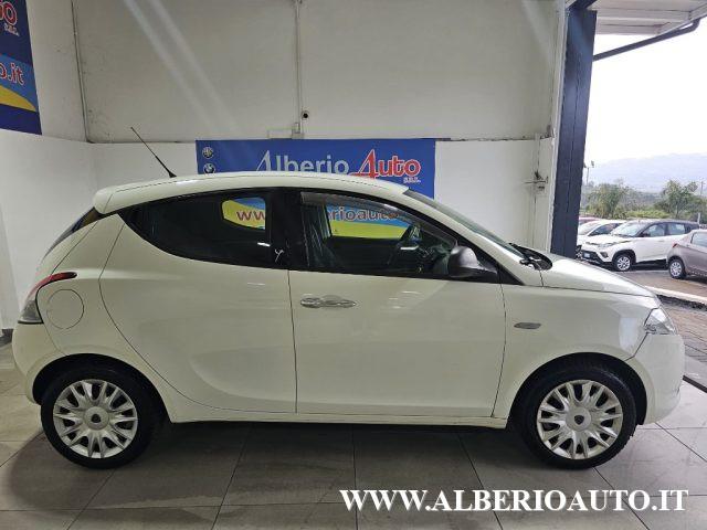 LANCIA Ypsilon 1.2 69 CV 5 porte Silver