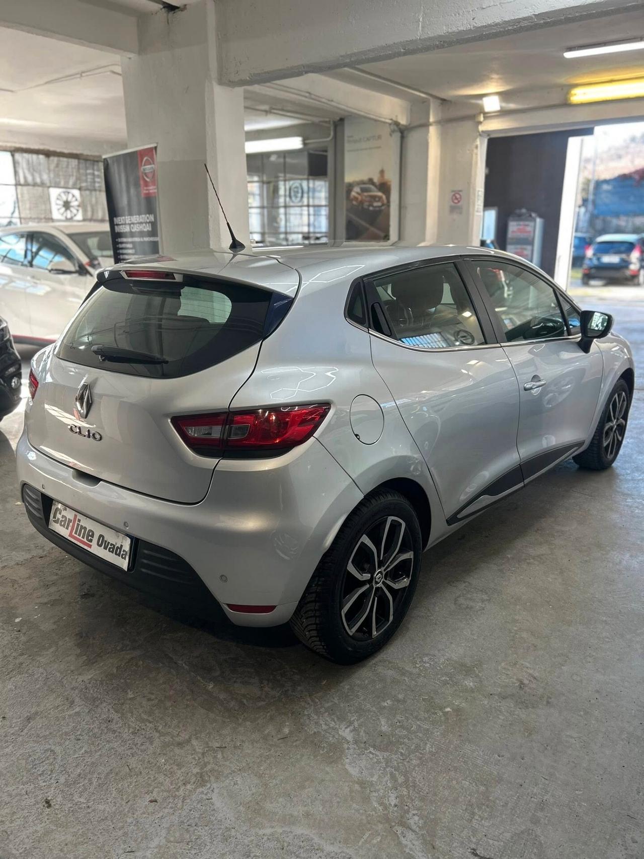 Renault Clio 1.2 75CV -2016 SOLO 92.000KM