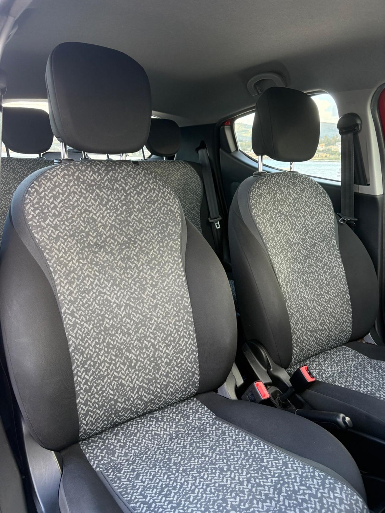 Lancia Ypsilon 1.0 FireFly 5 porte Hybrid