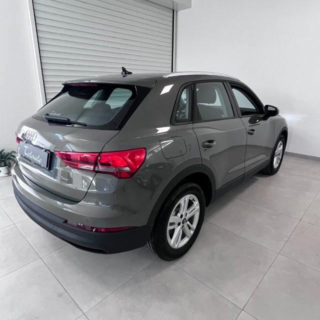 AUDI Q3 35 TDI quattro S tronic Business
