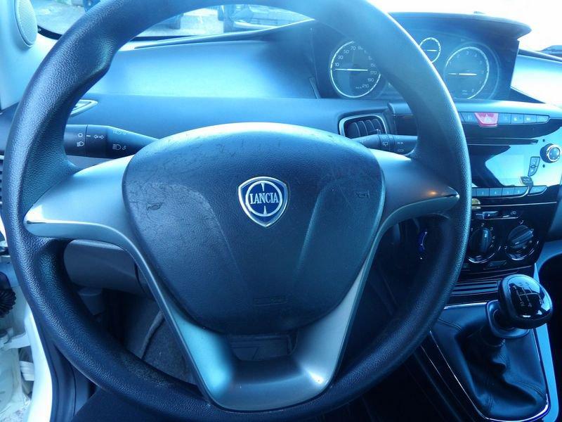 Lancia Ypsilon Ypsilon 0.9 TwinAir 85 CV 5 porte Metano Ecochic Elefantino