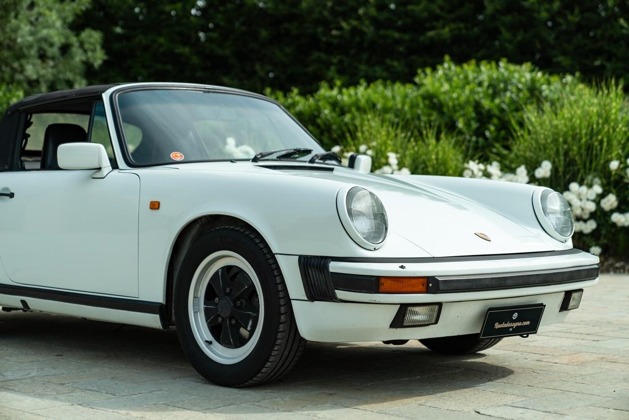 PORSCHE 911 CARRERA 3.2 - RDS01167