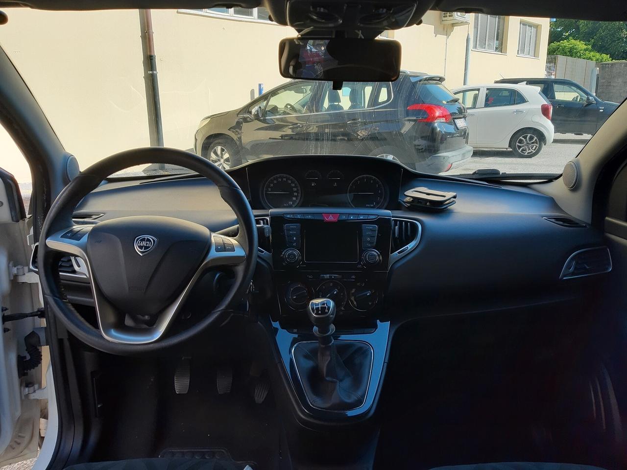 Lancia Ypsilon 1.2 69 CV 5 porte GPL Ecochic Gold