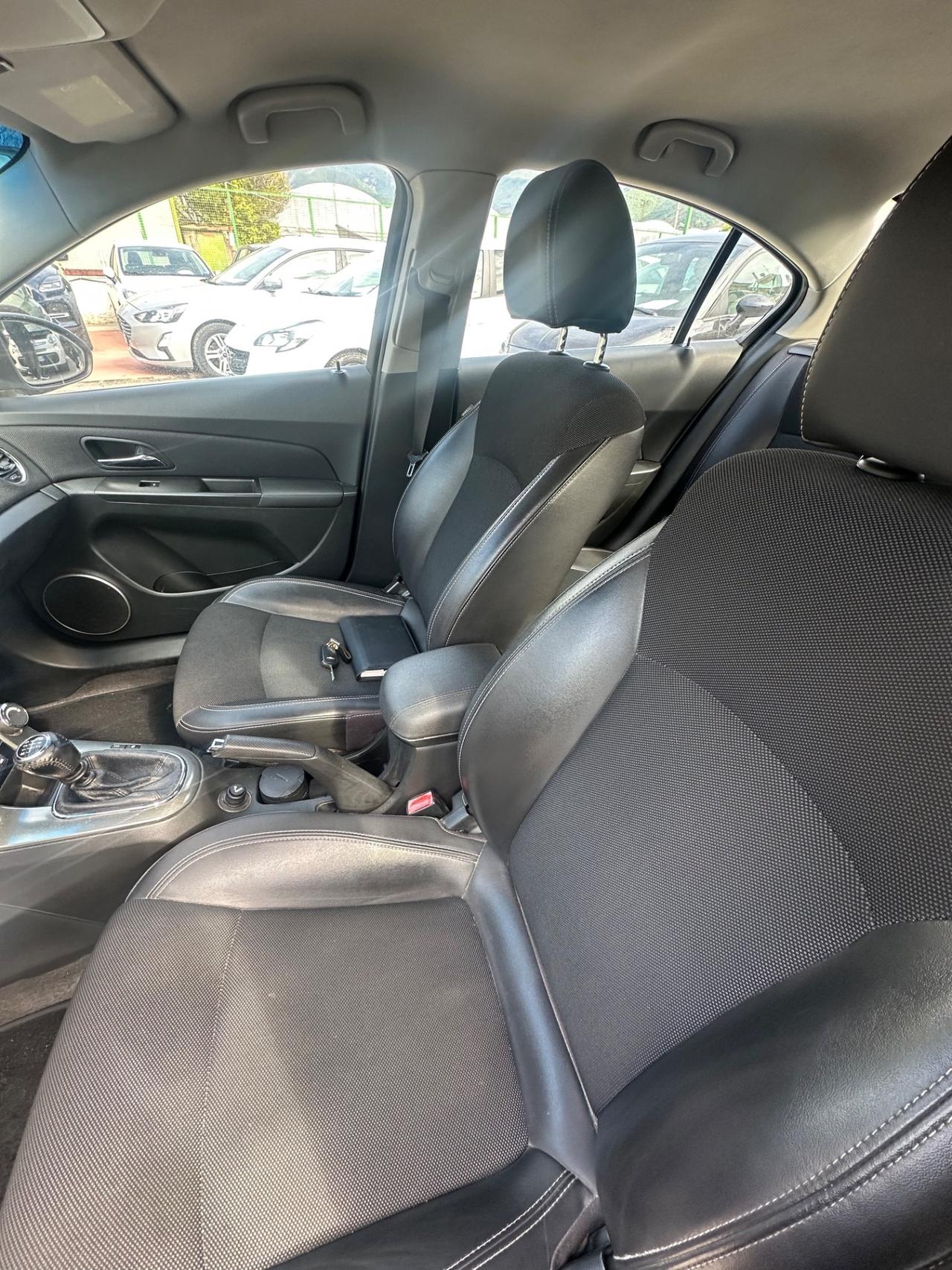 Chevrolet Cruze 1.7 Diesel 4 porte LT