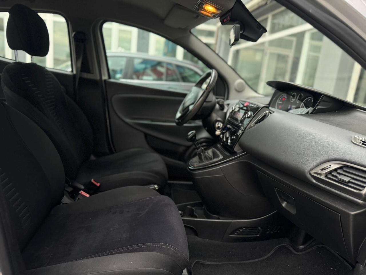 Lancia Ypsilon 1.3 MJT 16V 95 CV 5 porte S&S Platinum