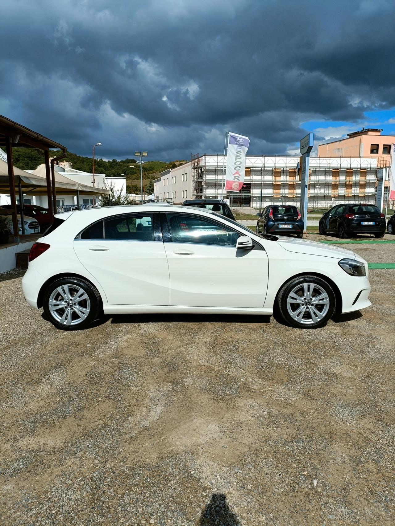 Mercedes-benz A 180 d Premium