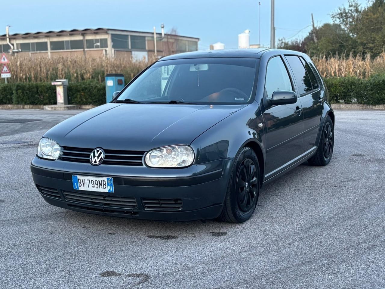 Volkswagen Golf 1.6 16V cat 5 porte Highline