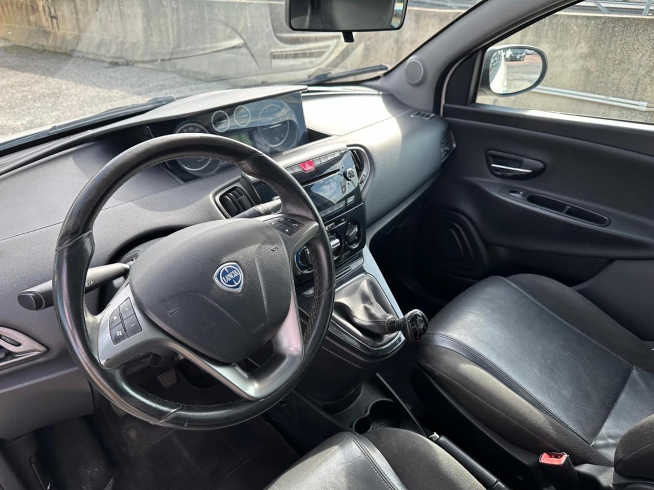 Lancia Ypsilon 1.3 MJT 16V 95 CV 5 porte PLATINUM