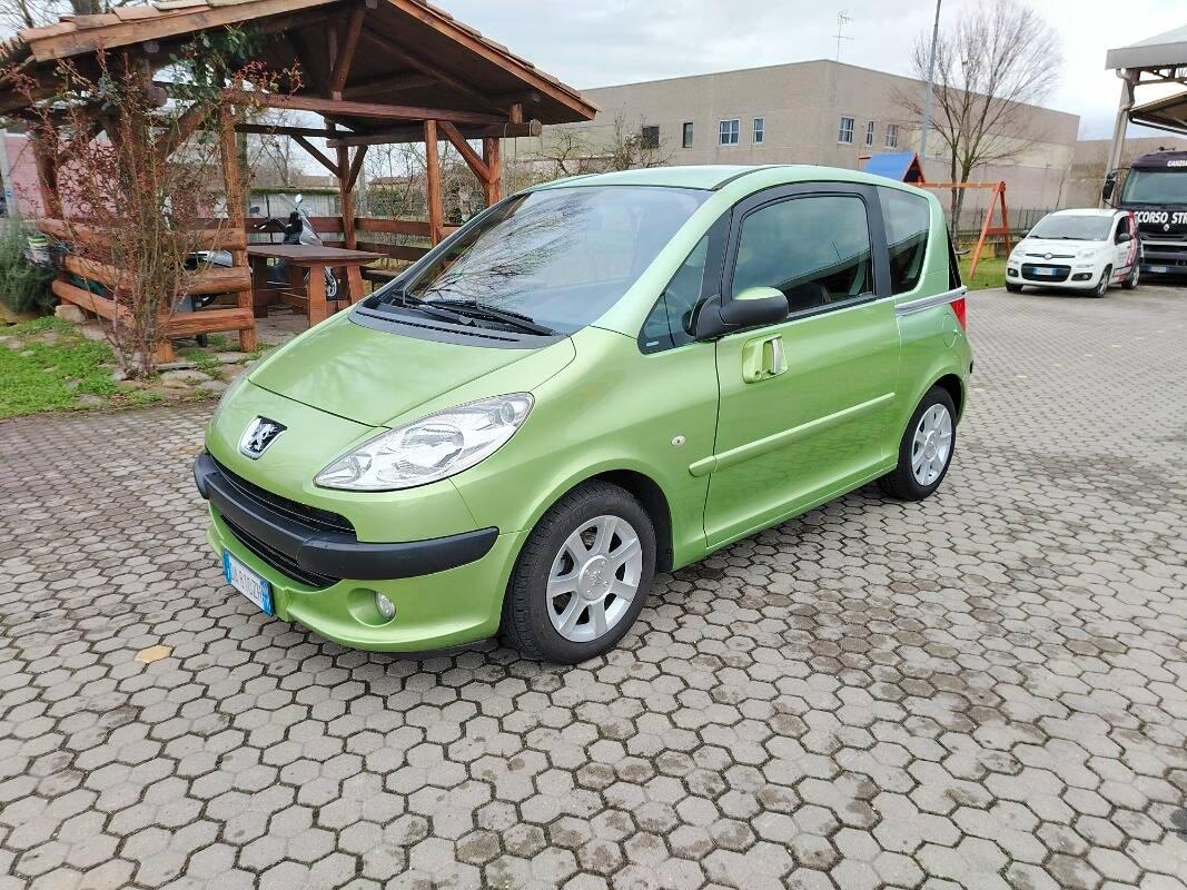 Peugeot 1007 1.4 hdi Trendy