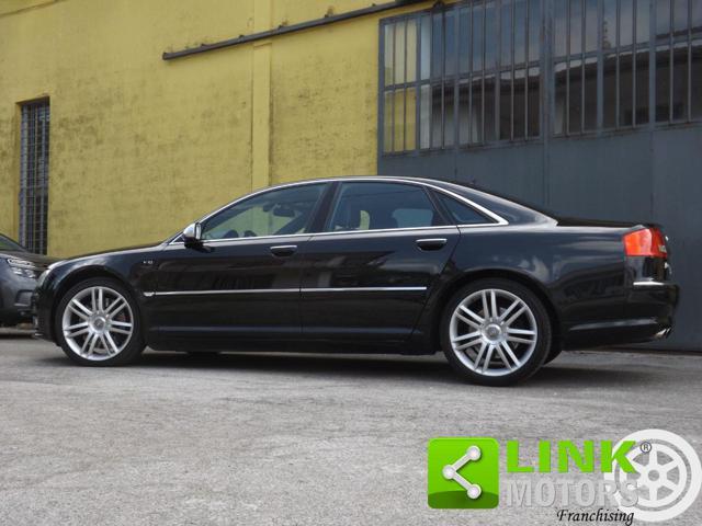 AUDI S8 5.2 V10 quattro tiptronic