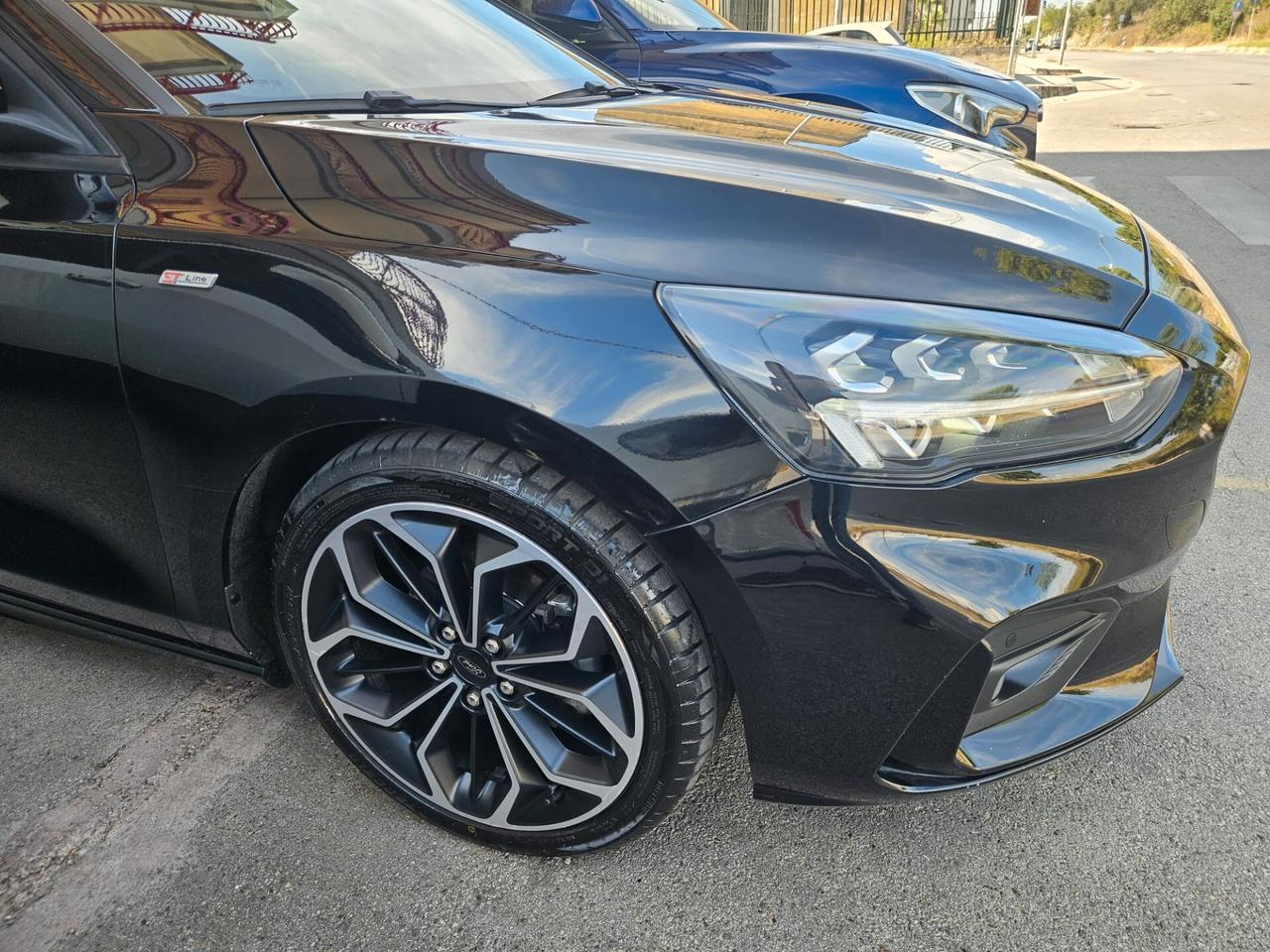 Ford Focus 1.5TDCi 120cv STLine TETTO Automatica