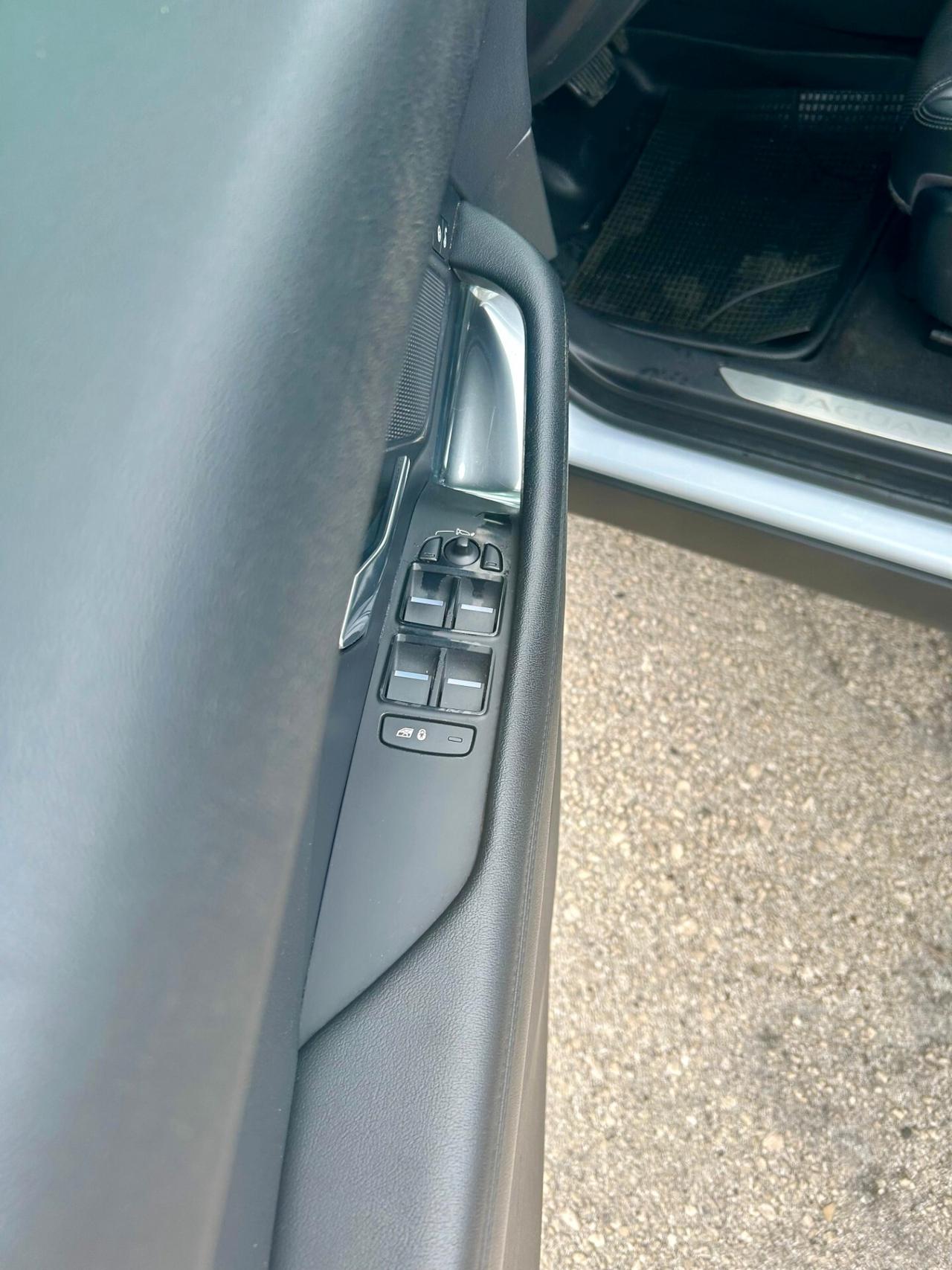 Jaguar E-Pace 2.0D 150 CV AWD aut.