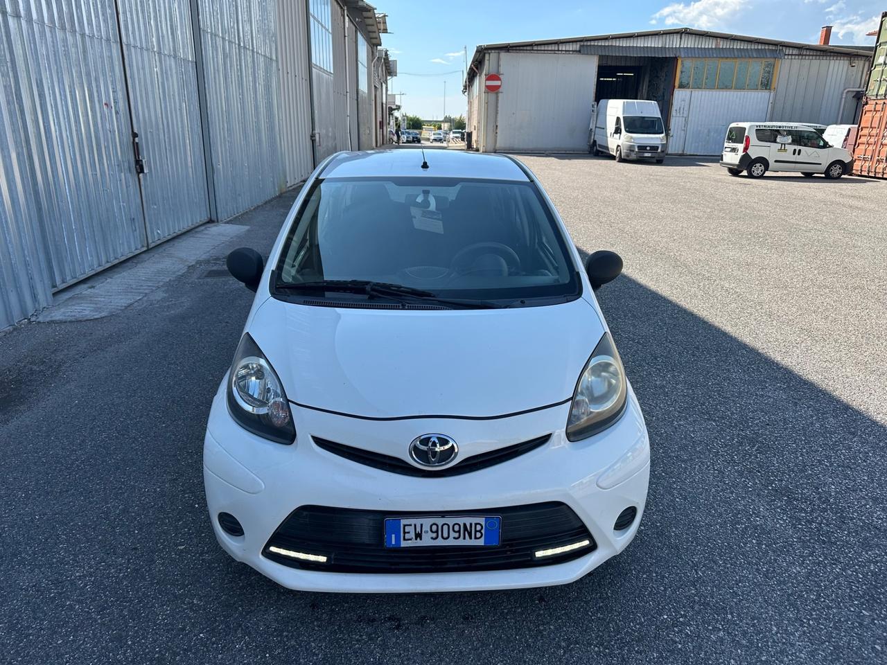 Toyota Aygo 1.0 VVT-i 69 CV...Neop